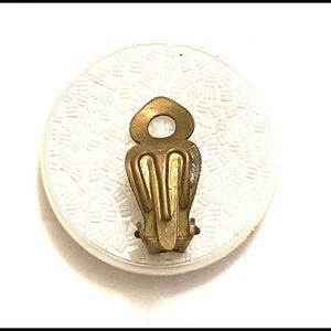 Vintage Jewelry - White gold clip on earrings vintage Vintage Jewelry - White gold clip on earrings vintage